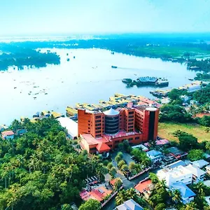 Ramada By Wyndham Alleppey מלון